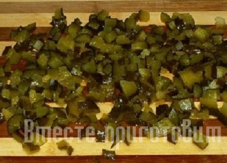 Тарталетки с салатом оливье