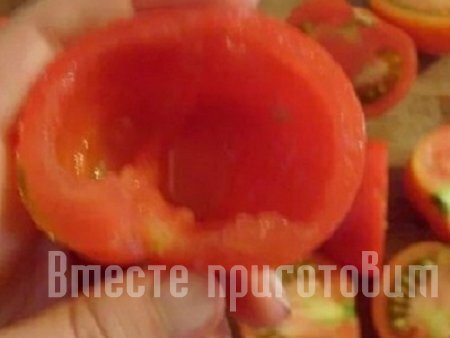Бутерброд с томатами вялеными и окороком домашним