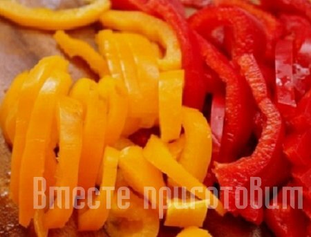 Салат с баклажанами, кабачками и перцем болгарским