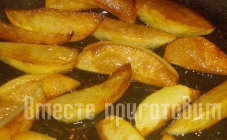 Картофель жареный с шампиньонами